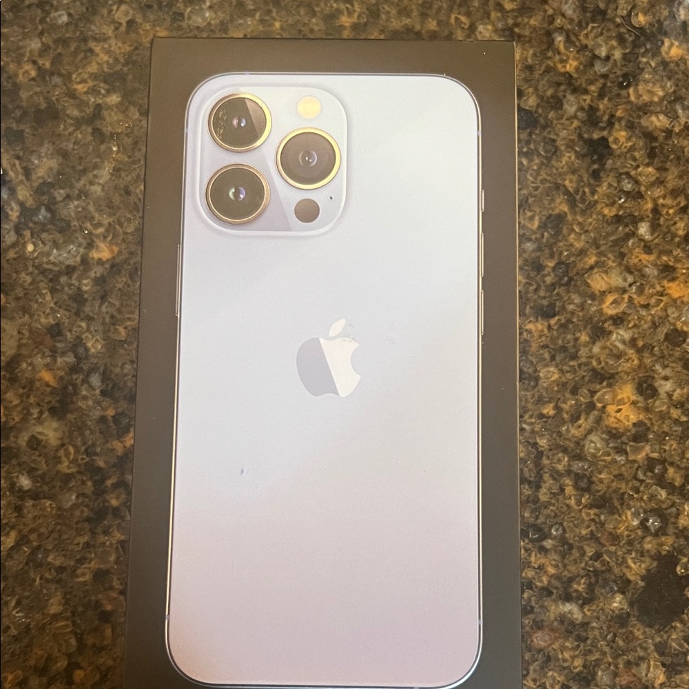 Empty Apple iPhone 13 Pro - Light Purple
